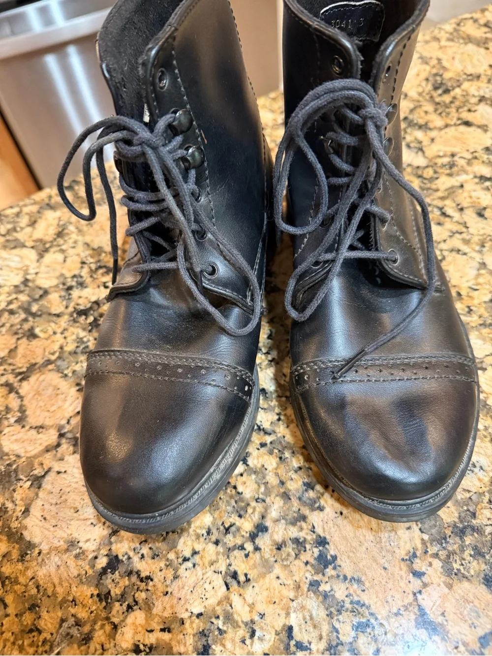 Kids Tuff Rider size 3 Black Leather Lace-Up paddock riding Boots